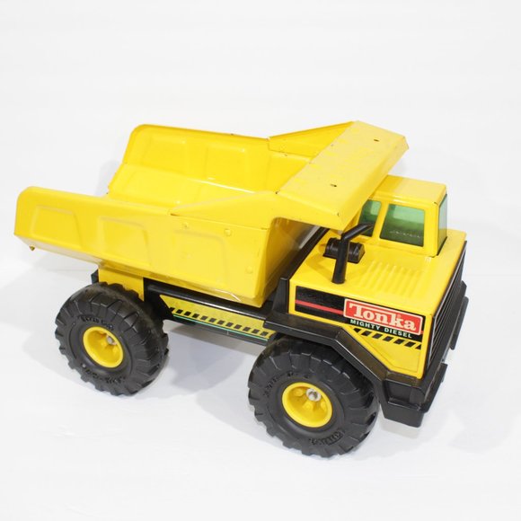 metal tonka trucks 1980s
